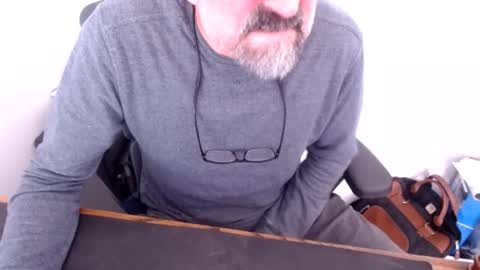 Snapshot of lreed090 chatting on February 9, 2026, 6:23 pm lreed090 online show from February 9, 2026, 6:23 pm