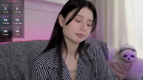 Lua online show from April 6, 2026, 4:46 am