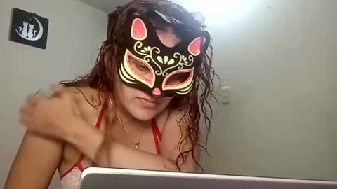 Snapshot of luana363 chatting on January 26, 2025, 12:05 am luana363 online show from January 26, 2025, 12:05 am