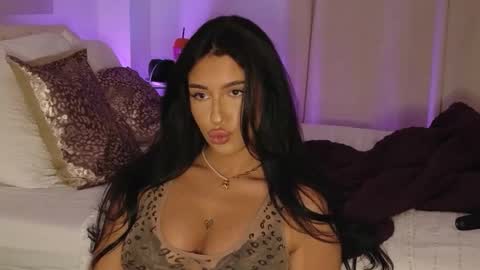 Snapshot of luanaxdess chatting on May 11, 2026, 7:00 pm Luana Dess online show from May 11, 2026, 7:00 pm