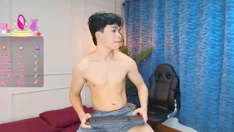 lUAN online show from September 15, 2025, 7:25 pm