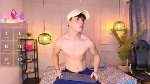 lUAN online show from January 11, 2026, 8:03 pm