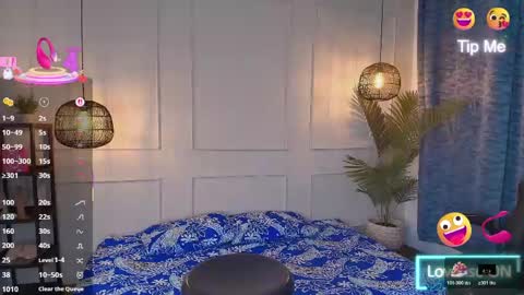 lUAN online show from April 14, 2026, 11:38 am