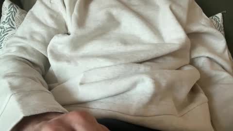 luca1010101010 online show from October 9, 2025, 3:10 pm