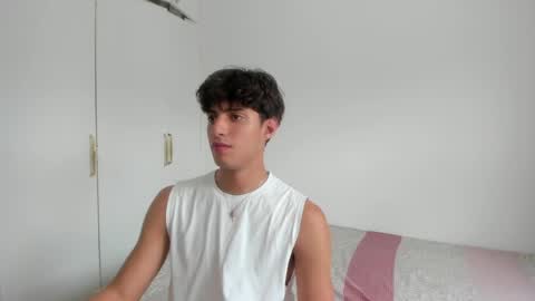 lucacosta19 online show from May 28, 2026, 5:54 pm