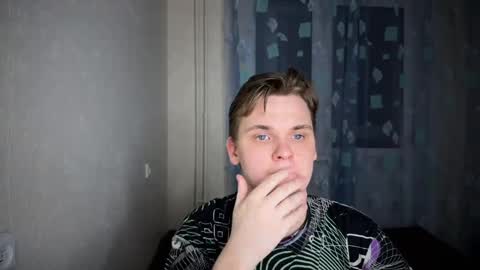 Lucas Gill online show from December 9, 2024, 2:13 am