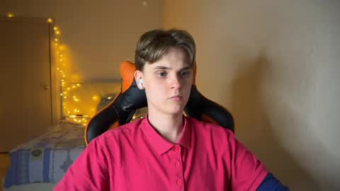 Lucas Gill online show from February 17, 2025, 10:25 pm