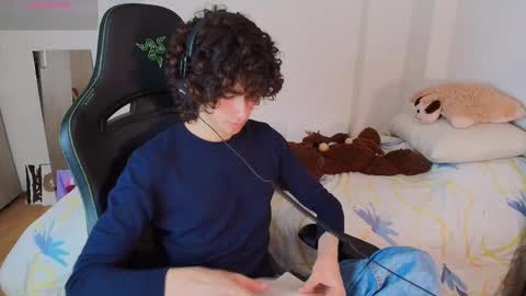 lucas_xo online show from March 6, 2026, 8:27 pm