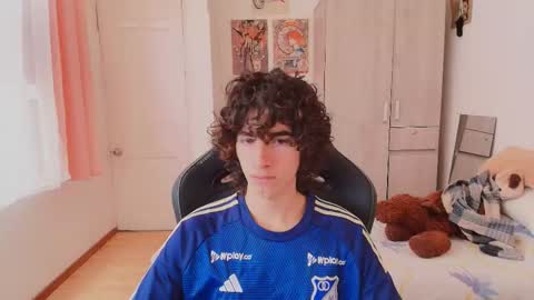 lucas_xo online show from March 19, 2026, 7:18 pm