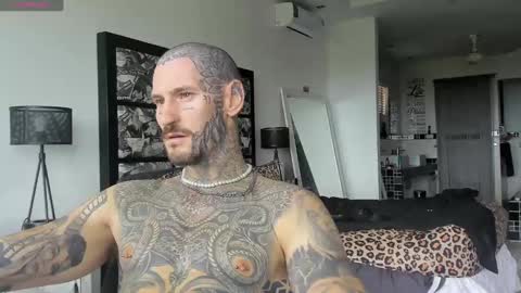 Snapshot of lucasexclusive chatting on December 8, 2024, 5:39 am lucasexclusive online show from December 8, 2024, 5:39 am