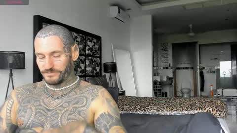 Snapshot of lucasexclusive chatting on December 24, 2024, 9:28 am lucasexclusive online show from December 24, 2024, 9:28 am