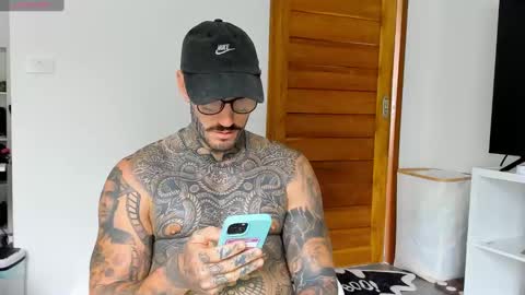 Snapshot of lucasexclusive chatting on October 8, 2025, 7:17 am lucasexclusive online show from October 8, 2025, 7:17 am