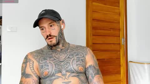 Snapshot of lucasexclusive chatting on October 22, 2025, 6:35 am lucasexclusive online show from October 22, 2025, 6:35 am