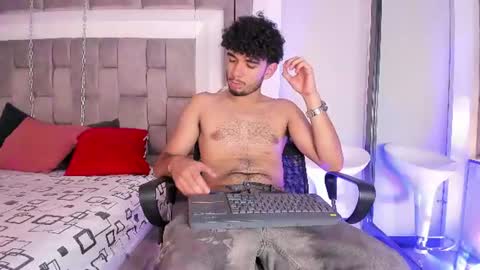 Snapshot of lucasthomson_ chatting on July 12, 2026, 4:03 am lucasthomson_ online show from July 12, 2026, 4:03 am