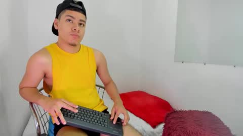 LUCAS TORREZ online show from February 6, 2026, 2:42 pm