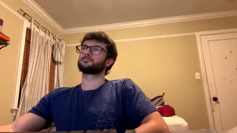 lucca_d123 online show from February 25, 2025, 3:42 am