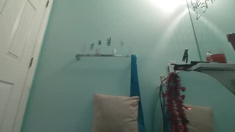 Snapshot of luci_layne chatting on March 4, 2025, 7:32 pm Luci Layne online show from March 4, 2025, 7:32 pm