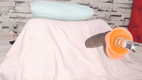 luciaaah online show from December 10, 2024, 7:54 pm