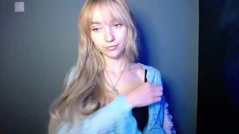 Lucy online show from November 15, 2025, 8:22 am