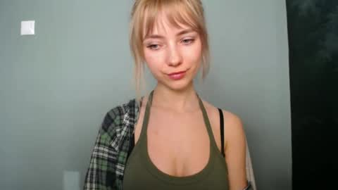 Lucy online show from March 12, 2026, 8:09 am