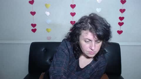 LuciaMi online show from February 5, 2025, 3:09 pm