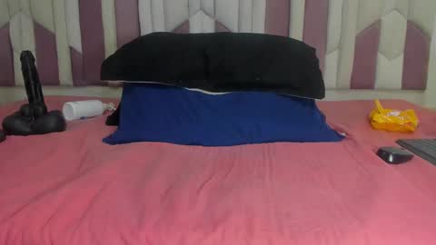 instagram luciana417  online show from February 12, 2025, 9:20 am