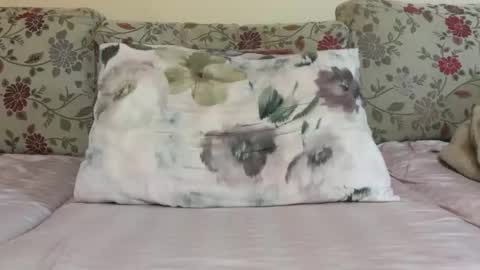 Mysterious Girl online show from January 10, 2026, 5:20 am