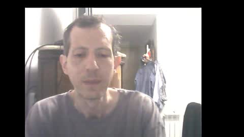 Snapshot of lucianoaxel chatting on December 15, 2024, 3:13 am Luciano online show from December 15, 2024, 3:13 am