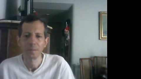Snapshot of lucianoaxel chatting on January 11, 2025, 5:29 pm Luciano online show from January 11, 2025, 5:29 pm