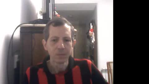 Snapshot of lucianoaxel chatting on January 12, 2025, 9:19 pm Luciano online show from January 12, 2025, 9:19 pm