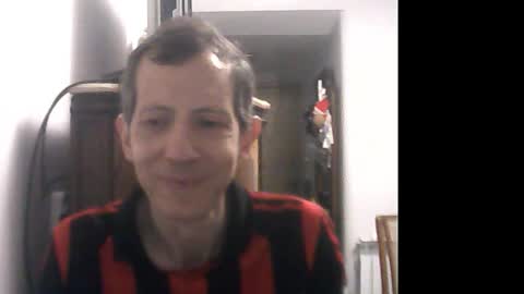 Snapshot of lucianoaxel chatting on January 13, 2025, 1:34 am Luciano online show from January 13, 2025, 1:34 am