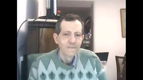 Snapshot of lucianoaxel chatting on October 26, 2025, 5:02 am Luciano online show from October 26, 2025, 5:02 am