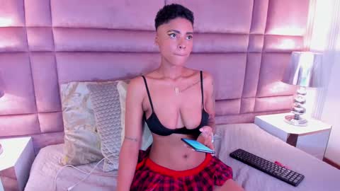 Snapshot of luciawallace chatting on February 14, 2025, 6:23 am lucia wallace online show from February 14, 2025, 6:23 am