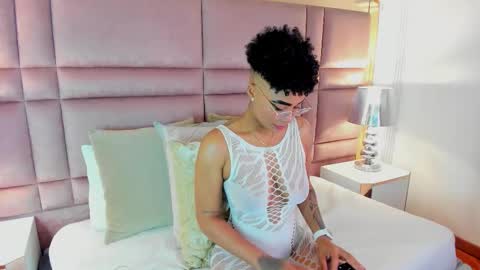 Snapshot of luciawallace chatting on September 27, 2025, 3:44 am lucia wallace online show from September 27, 2025, 3:44 am