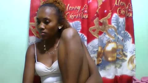 Snapshot of lucie196645 chatting on June 3, 2026, 7:19 pm lucie196645 online show from June 3, 2026, 7:19 pm