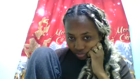 Snapshot of lucie196645 chatting on June 27, 2026, 4:01 pm lucie196645 online show from June 27, 2026, 4:01 pm