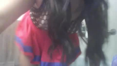 lucindalae online show from December 4, 2025, 3:32 pm