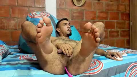 Snapshot of luck_andrew chatting on December 15, 2025, 12:09 pm luck_andrew online show from December 15, 2025, 12:09 pm