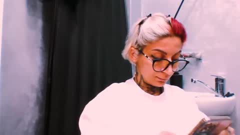 lucky_denizz online show from November 23, 2025, 9:53 am