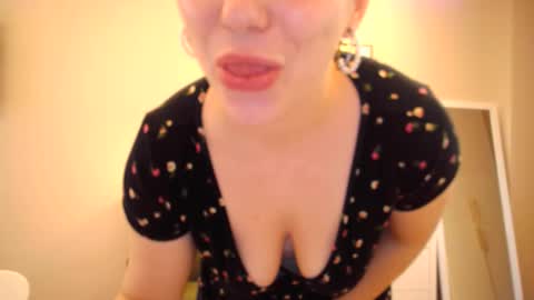 Snapshot of lucky_foryou_baby chatting on February 6, 2025, 9:43 am lucky_foryou_baby online show from February 6, 2025, 9:43 am