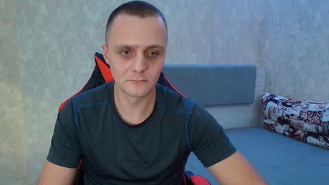 Ethan online show from December 18, 2024, 10:02 pm