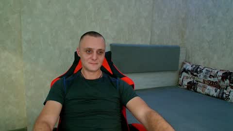 Ethan online show from January 14, 2025, 8:26 pm