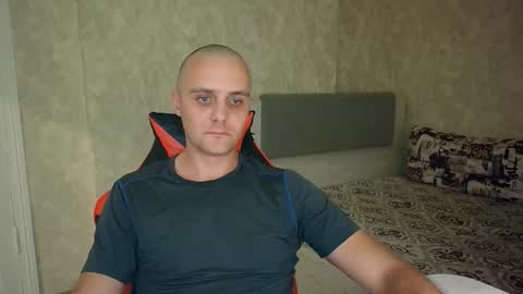 Ethan online show from October 2, 2025, 11:01 pm