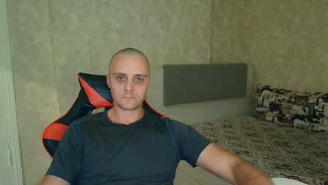 Ethan online show from October 3, 2025, 10:07 pm