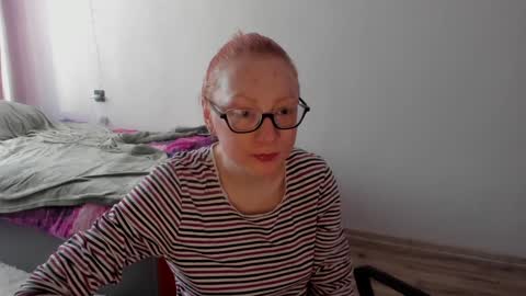 Snapshot of lucky_licky20 chatting on February 8, 2025, 4:47 am lucky_licky20 online show from February 8, 2025, 4:47 am
