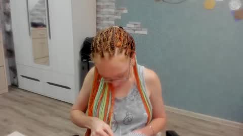 lucky_licky20 online show from November 10, 2025, 3:05 am