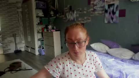 Snapshot of lucky_licky20 chatting on July 8, 2026, 3:33 am lucky_licky20 online show from July 8, 2026, 3:33 am