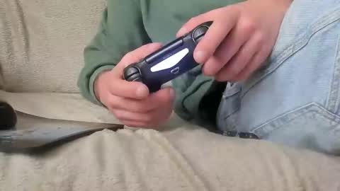 Snapshot of luckydrakex chatting on January 26, 2025, 1:25 pm Lucky online show from January 26, 2025, 1:25 pm