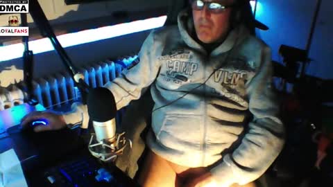        call me  Stefan online show from December 24, 2024, 6:06 pm