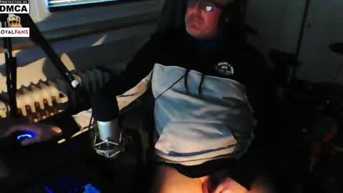        call me  Stefan online show from January 17, 2025, 1:24 pm